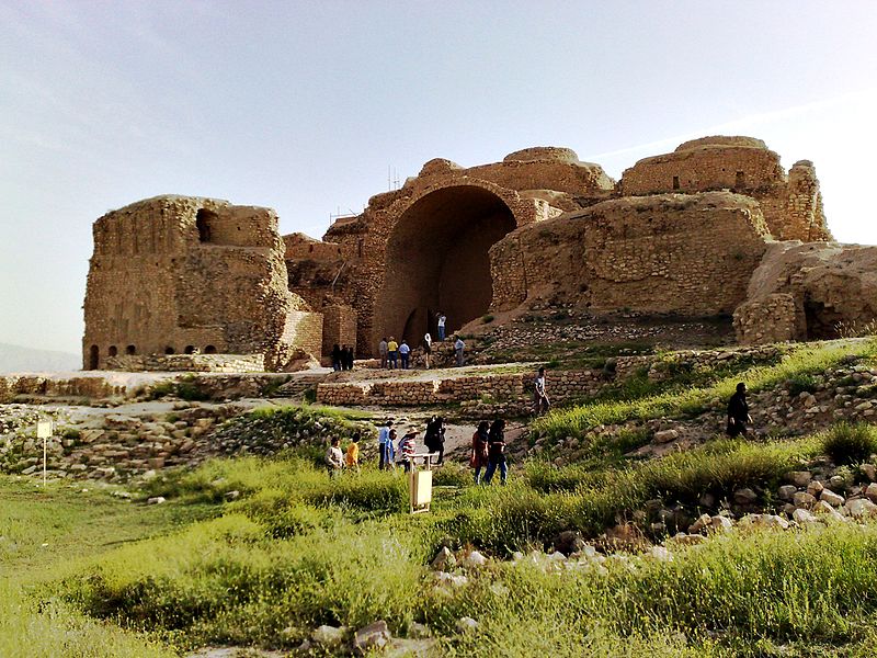イランの歴史_アルダシール1世の宮殿